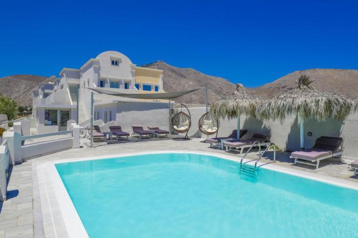 One And Only Beachfront Rooms Perissa  Bagian luar foto